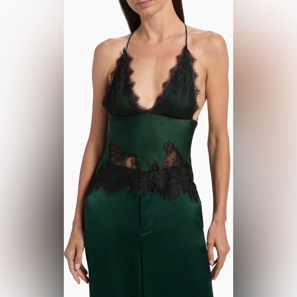 Alice + Olivia Claudia V Neck Lace Slip Top - Picture 8 of 13